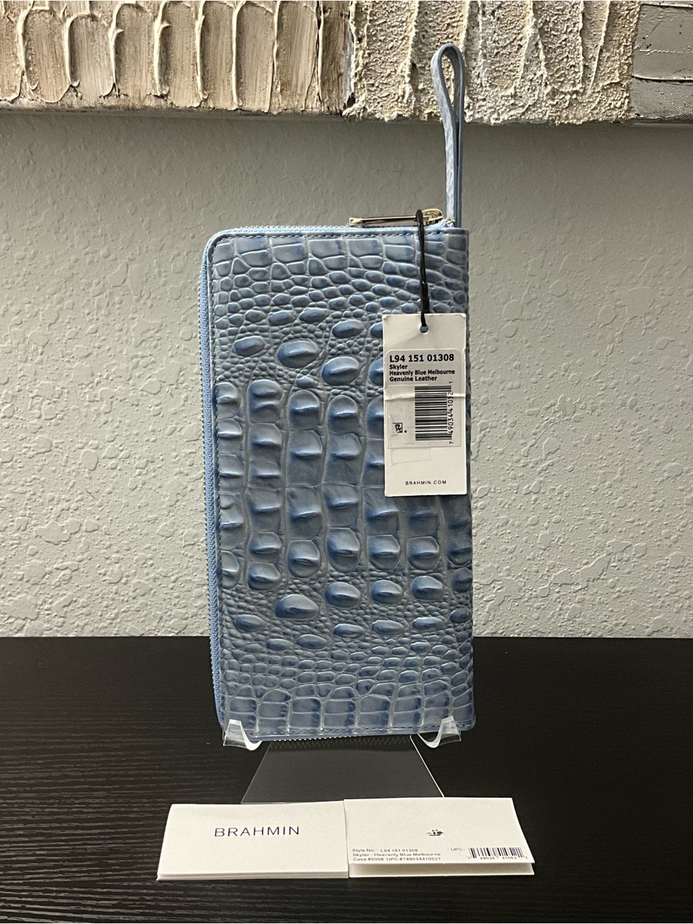 Brahmin Skyler HEAVENLY BLUE MELBOURNE Leather Travel Wallet - Picture 6 of 7